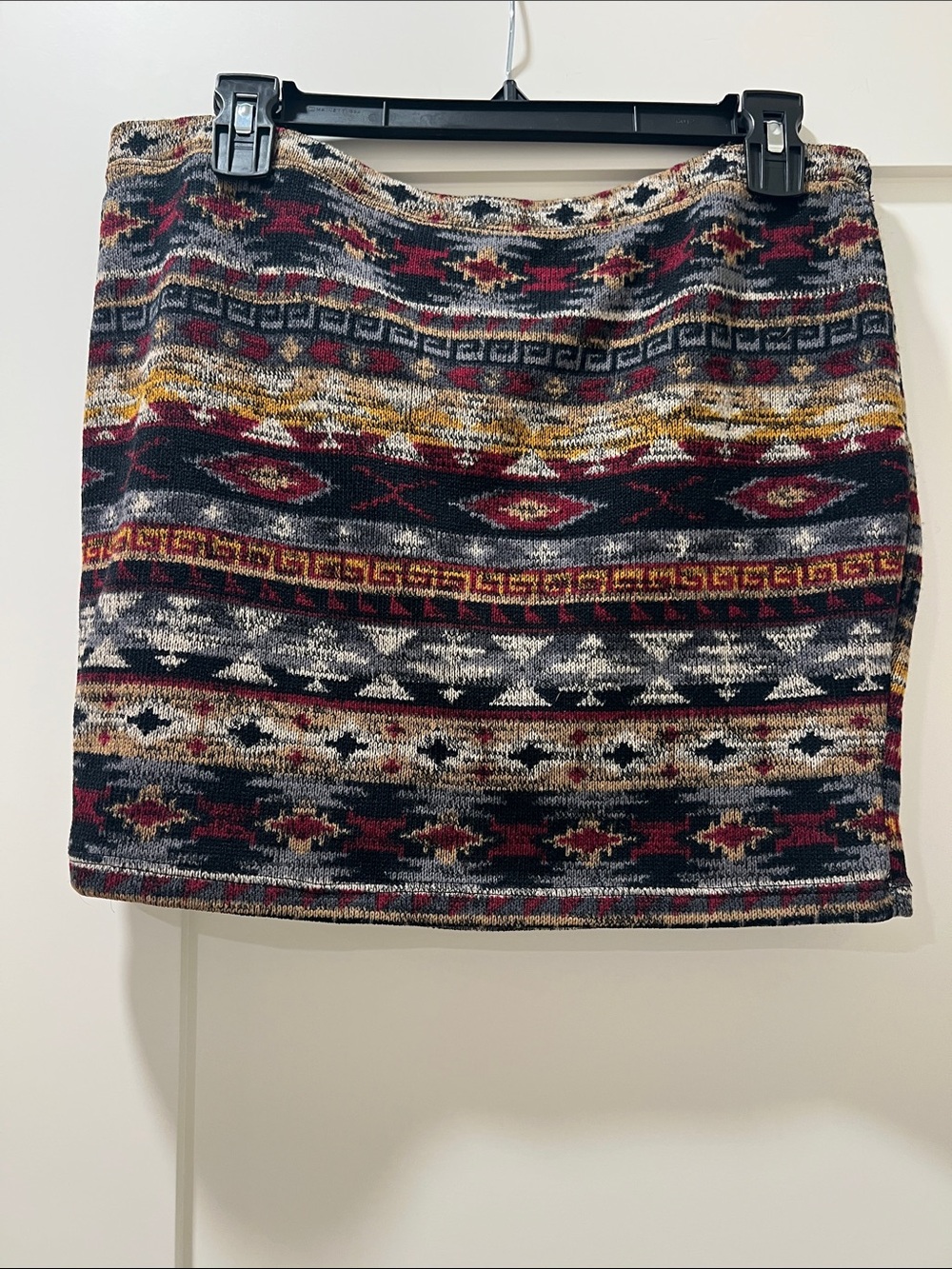 mine Aztec-Inspired Knit Mini Skirt - Red, Black, Cream, Gold